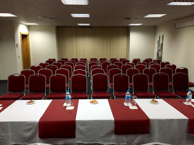 B&B Hotel Madrid Pinar De Las Rozas Εξωτερικό φωτογραφία