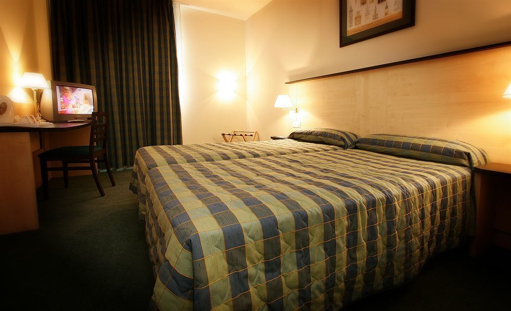 B&B Hotel Madrid Pinar De Las Rozas Εξωτερικό φωτογραφία